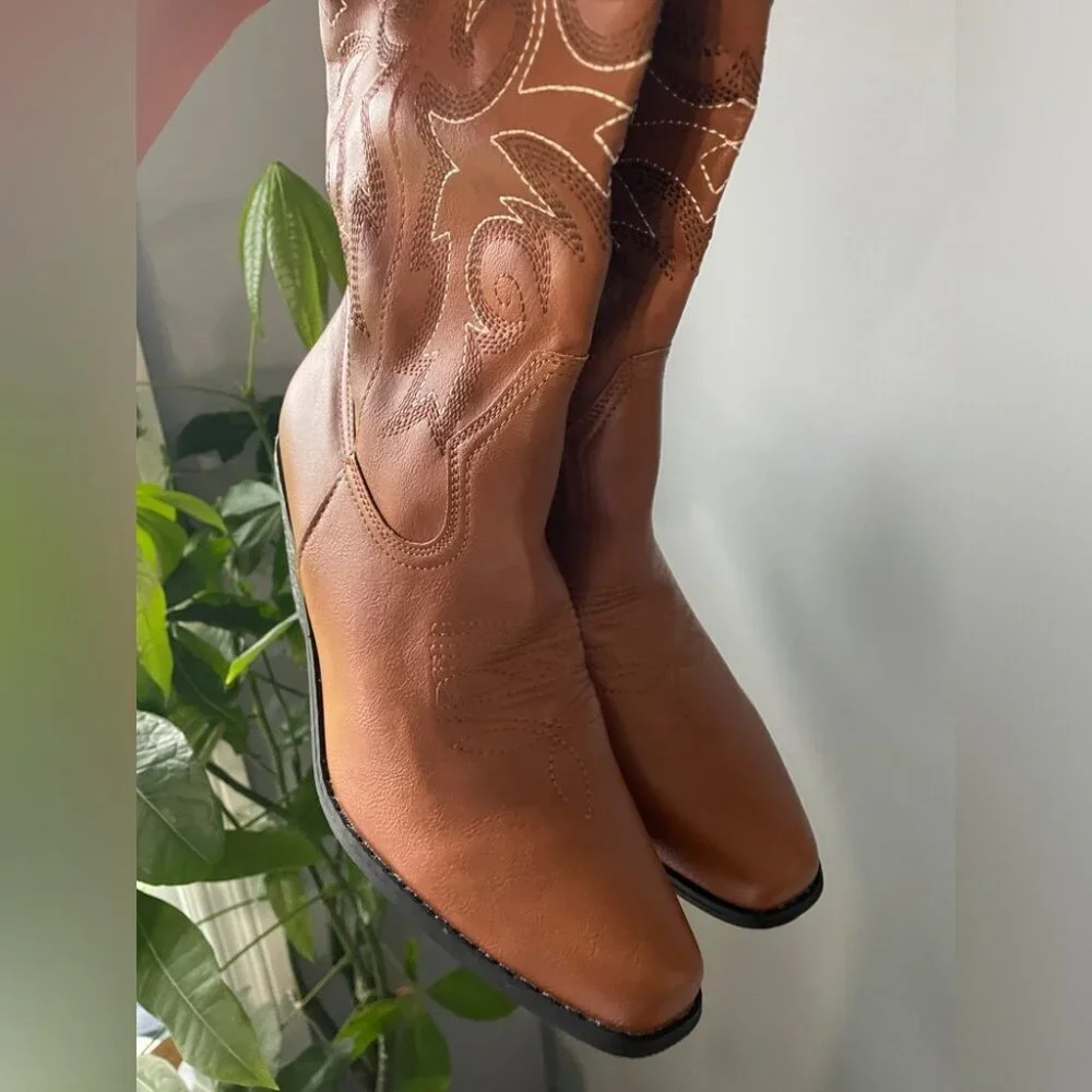 Brown cowboy boots embroidered heeled boots - Picture 6 of 6